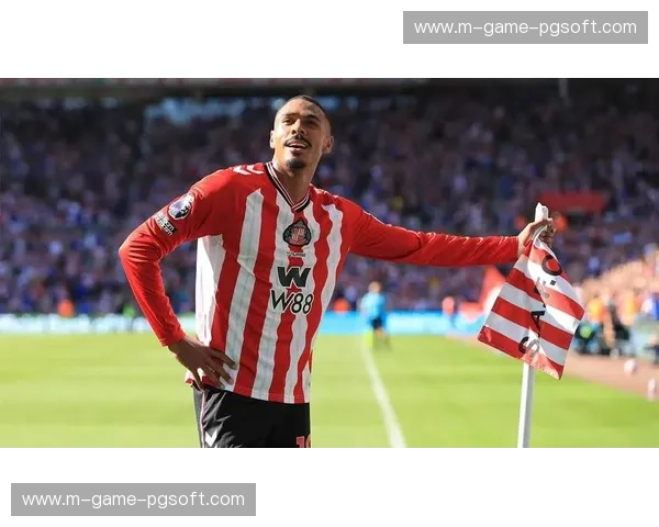 水晶宫后防核心拉克鲁瓦红牌离场 十人应战体系崩溃