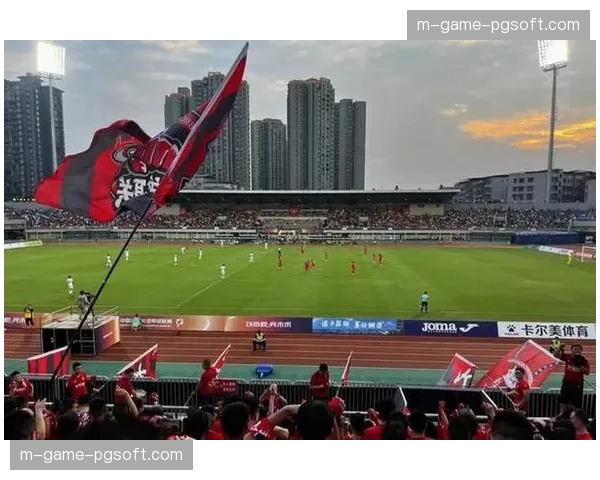 重庆铜梁龙场均控球率49% 务实打法不追求场面控制权